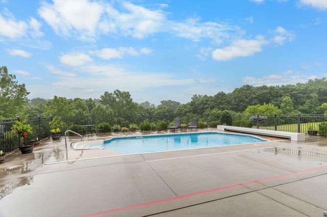 1662 S Timber Lake Drive, Nixa, MO 65714