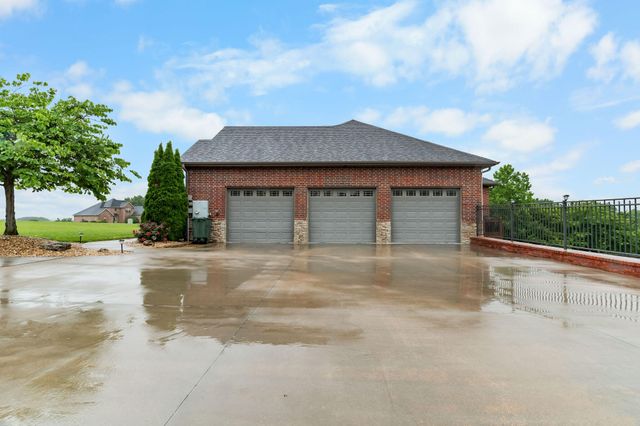 1662 S Timber Lake Drive, Nixa, MO 65714