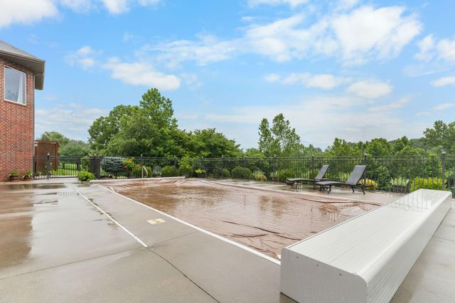 1662 S Timber Lake Drive, Nixa, MO 65714