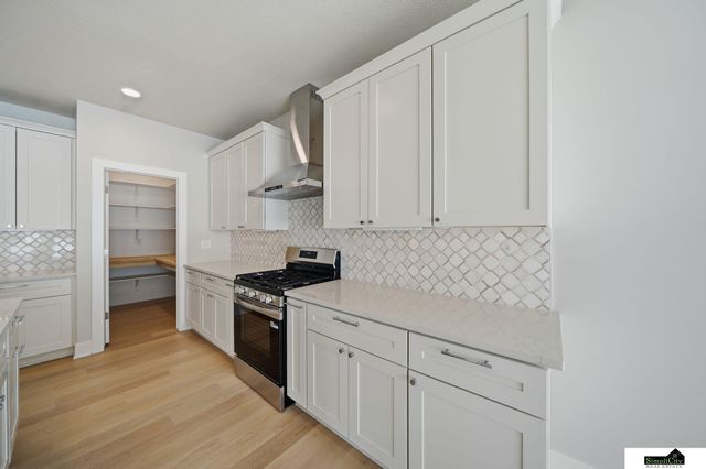 9515 Breashears Street, Lincoln, NE 68516