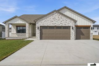 9515 Breashears Street, Lincoln, NE 68516