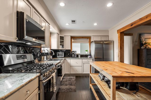 310 Veja Baja Drive SE, Rio Rancho, NM 87124