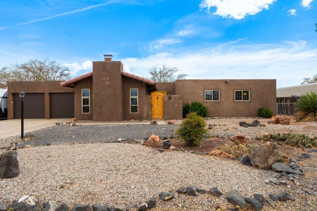 310 Veja Baja Drive SE, Rio Rancho, NM 87124