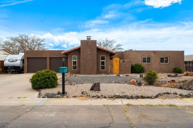 310 Veja Baja Drive SE, Rio Rancho, NM 87124