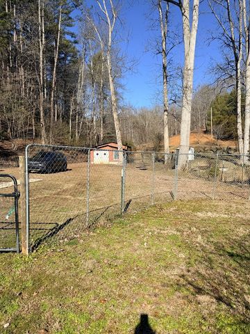 133 Tj Lane, Murphy, NC 28906