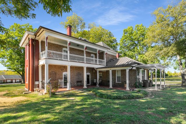 319 E Hill Ave, Lewisburg, TN 37091
