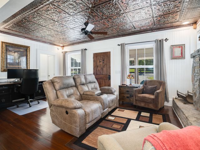 319 E Hill Ave, Lewisburg, TN 37091