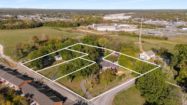 319 E Hill Ave, Lewisburg, TN 37091