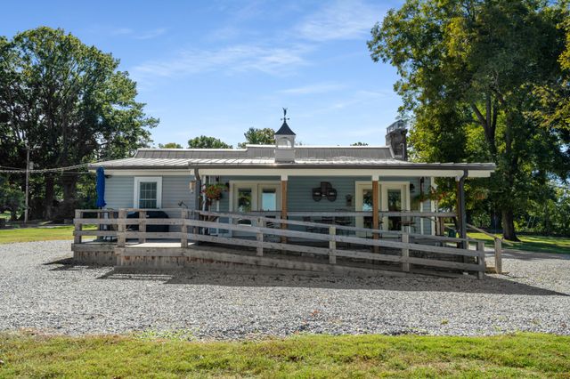 319 E Hill Ave, Lewisburg, TN 37091