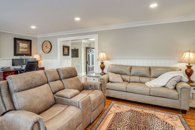 319 E Hill Ave, Lewisburg, TN 37091