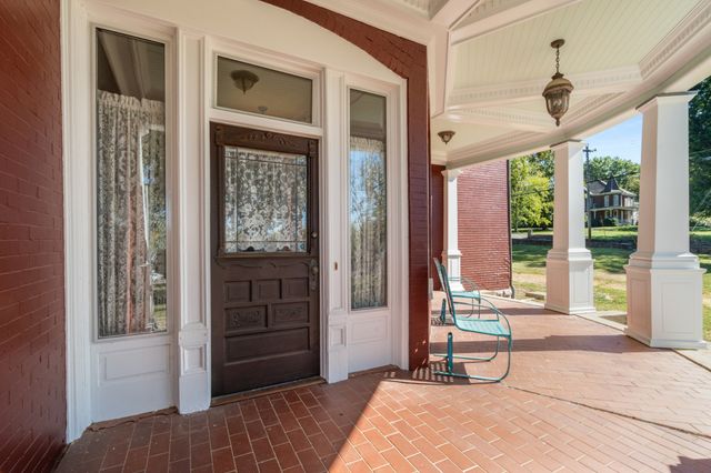319 E Hill Ave, Lewisburg, TN 37091