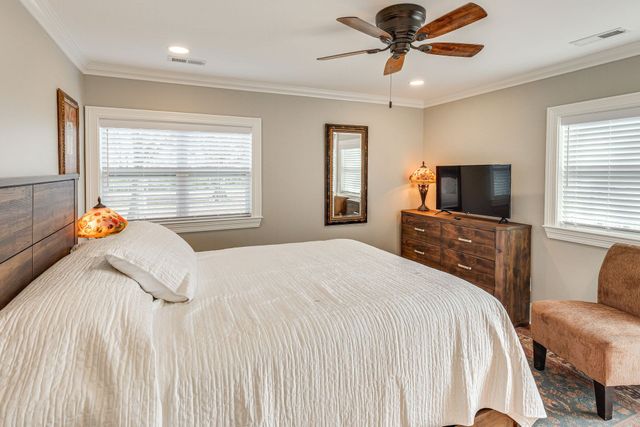 319 E Hill Ave, Lewisburg, TN 37091