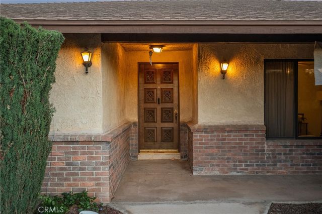 19213 Tecumseh, Apple Valley, CA 92307