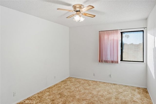 19213 Tecumseh, Apple Valley, CA 92307