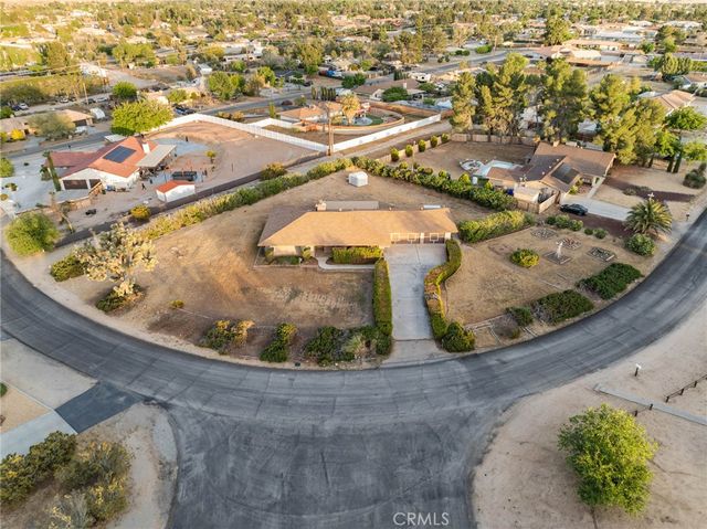 19213 Tecumseh, Apple Valley, CA 92307