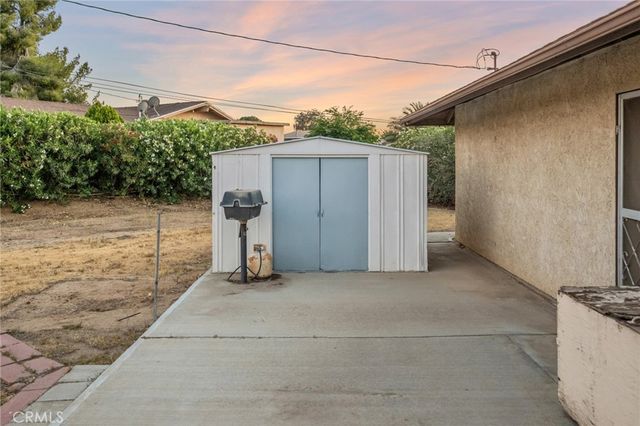19213 Tecumseh, Apple Valley, CA 92307