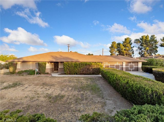 19213 Tecumseh, Apple Valley, CA 92307