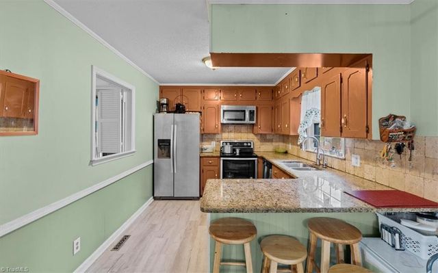 1130 Heathwood Road, Randleman, NC 27317