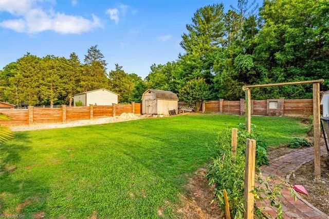 1130 Heathwood Road, Randleman, NC 27317
