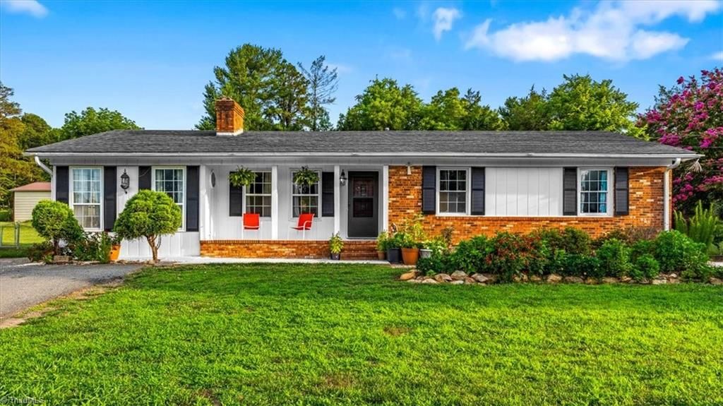 1130 Heathwood Road, Randleman, NC 27317