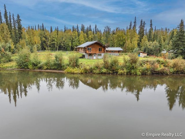 575 PLEASURE DRIVE, North Pole, AK 99705