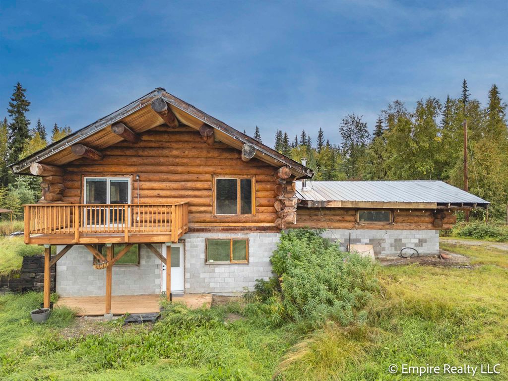 575 PLEASURE DRIVE, North Pole, AK 99705