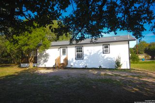 209 N Burke, Beeville, TX 78102