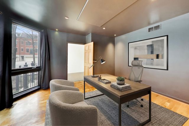 484 N Canal Street, Chicago, IL 60654