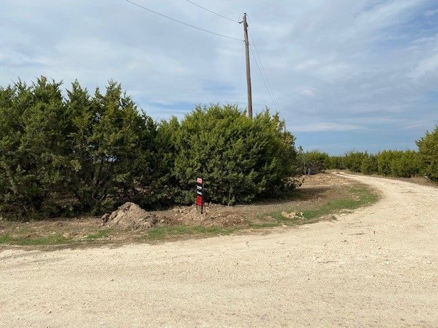 9101 Valley View Court, Cleburne, TX 76033