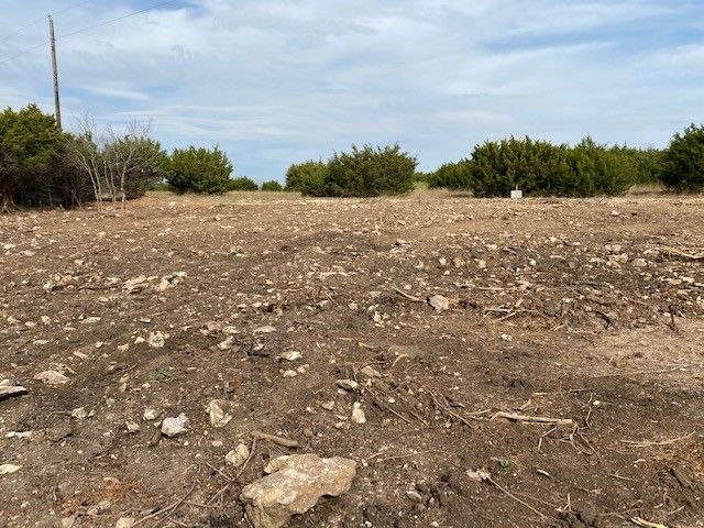 9101 Valley View Court, Cleburne, TX 76033