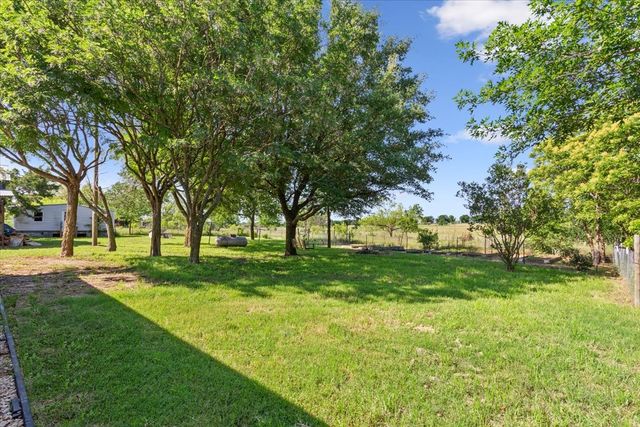 807 Berger Road, West, TX 76691