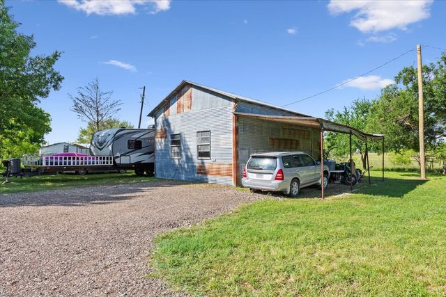 807 Berger Road, West, TX 76691