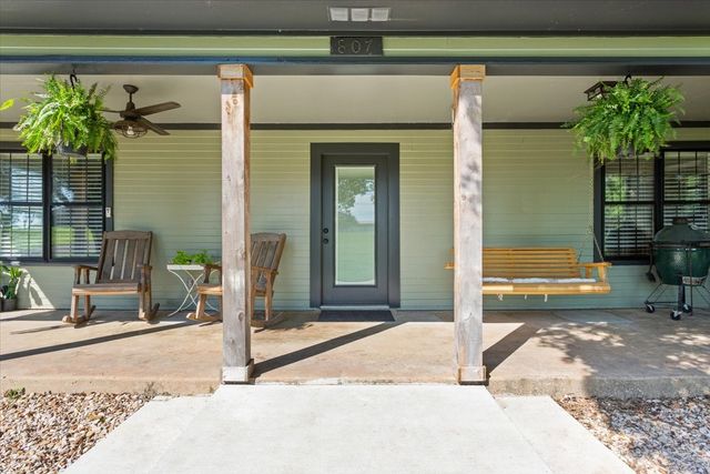 807 Berger Road, West, TX 76691