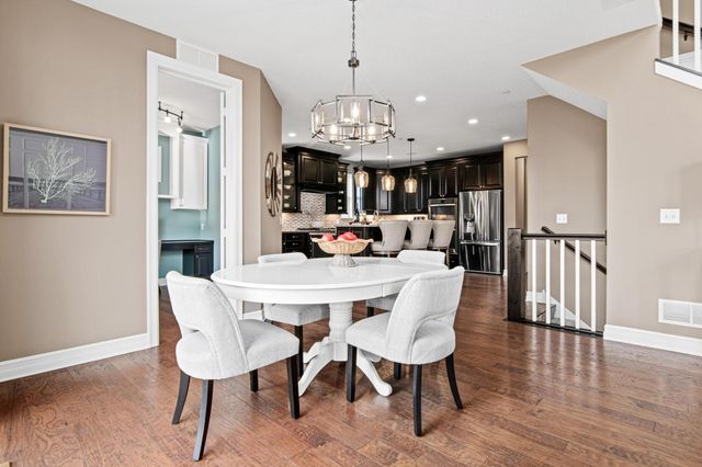 22 Alcott Court, North Oaks, MN 55127