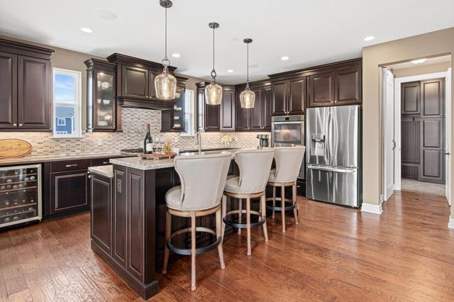 22 Alcott Court, North Oaks, MN 55127