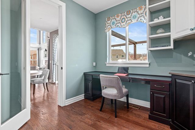 22 Alcott Court, North Oaks, MN 55127