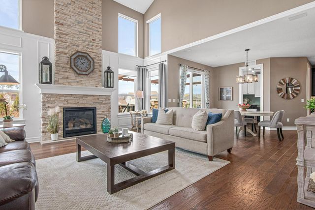 22 Alcott Court, North Oaks, MN 55127