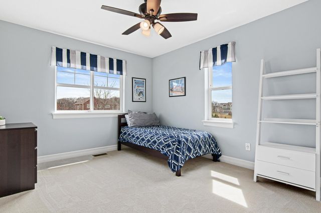 22 Alcott Court, North Oaks, MN 55127