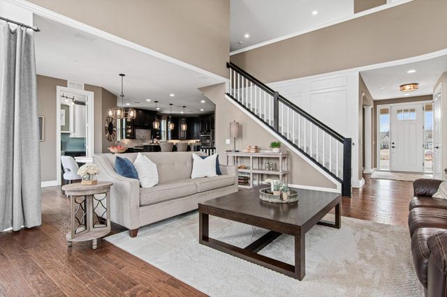 22 Alcott Court, North Oaks, MN 55127