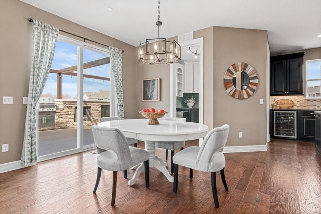 22 Alcott Court, North Oaks, MN 55127