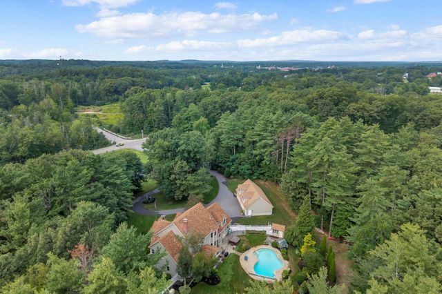 232 Gulf Road, Dover, NH 03820