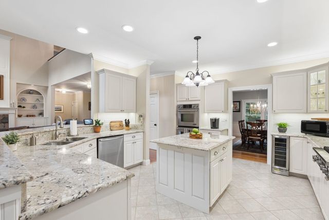 232 Gulf Road, Dover, NH 03820