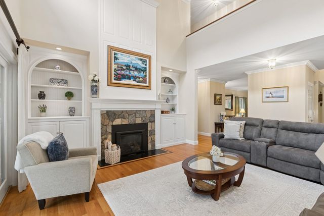 232 Gulf Road, Dover, NH 03820