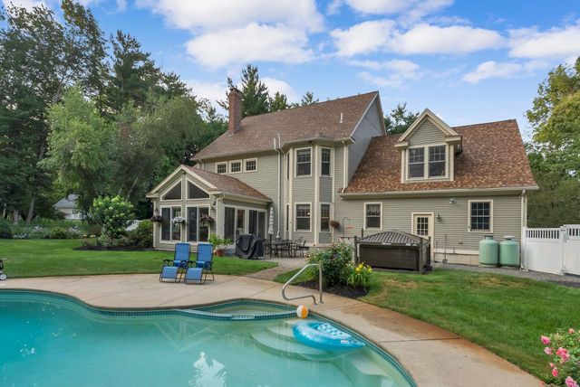232 Gulf Road, Dover, NH 03820