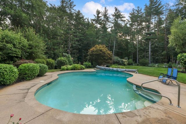 232 Gulf Road, Dover, NH 03820
