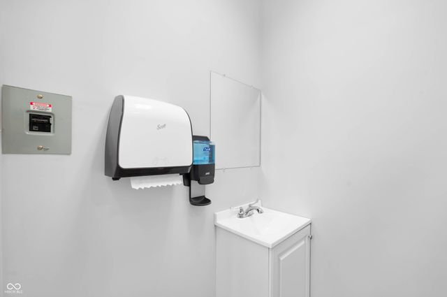 1301 N Main Street, Rushville, IN 46173