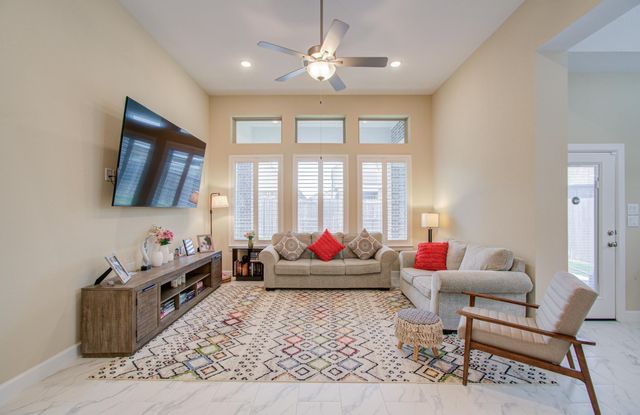 11810 Dockside Shores Drive, Cypress, TX 77433