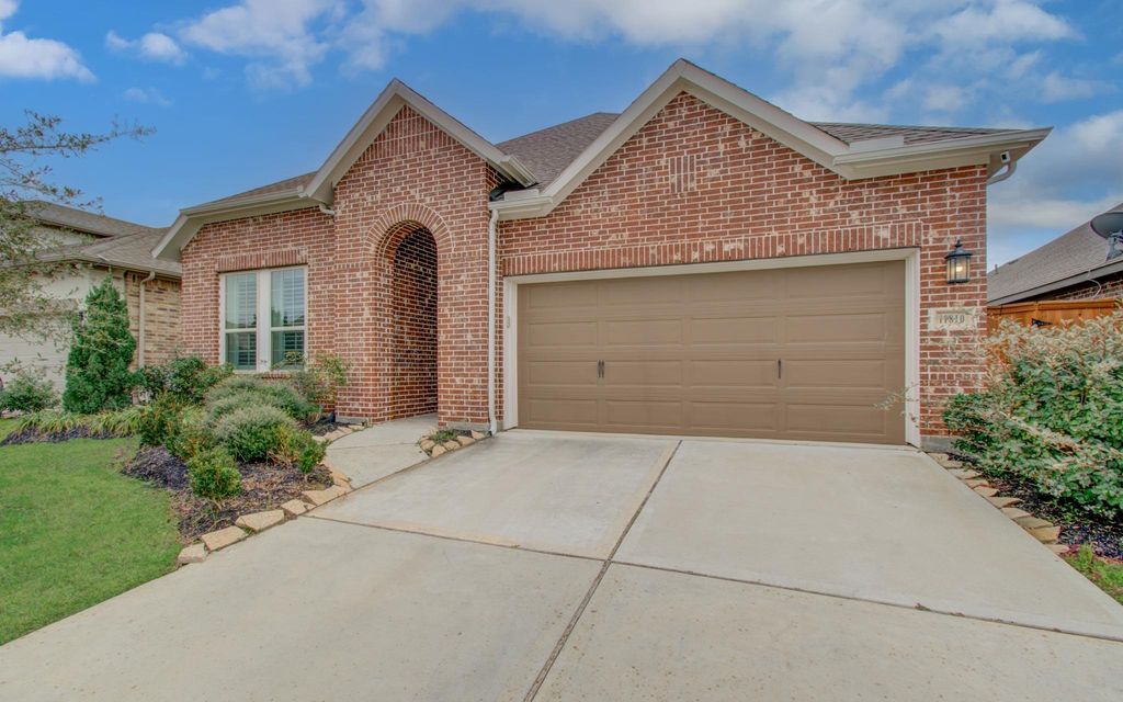 11810 Dockside Shores Drive, Cypress, TX 77433