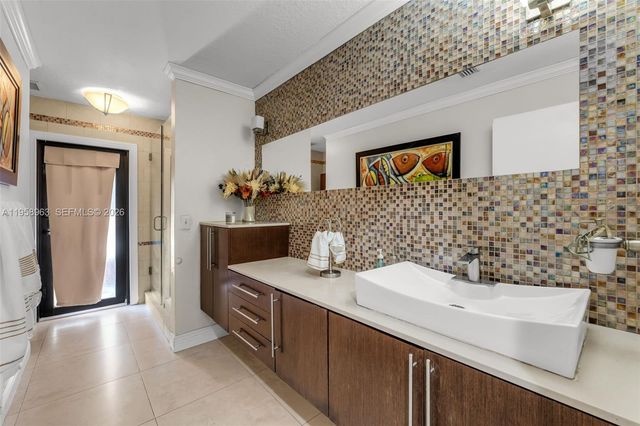 16564 SW 153 ct, Miami, FL 33187