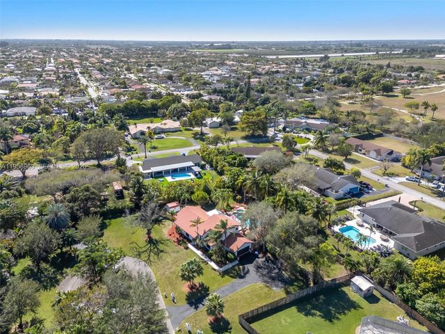 16564 SW 153 ct, Miami, FL 33187